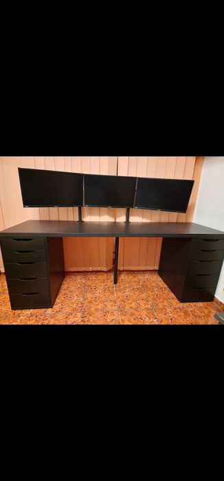 Vând birou ikea ca nou