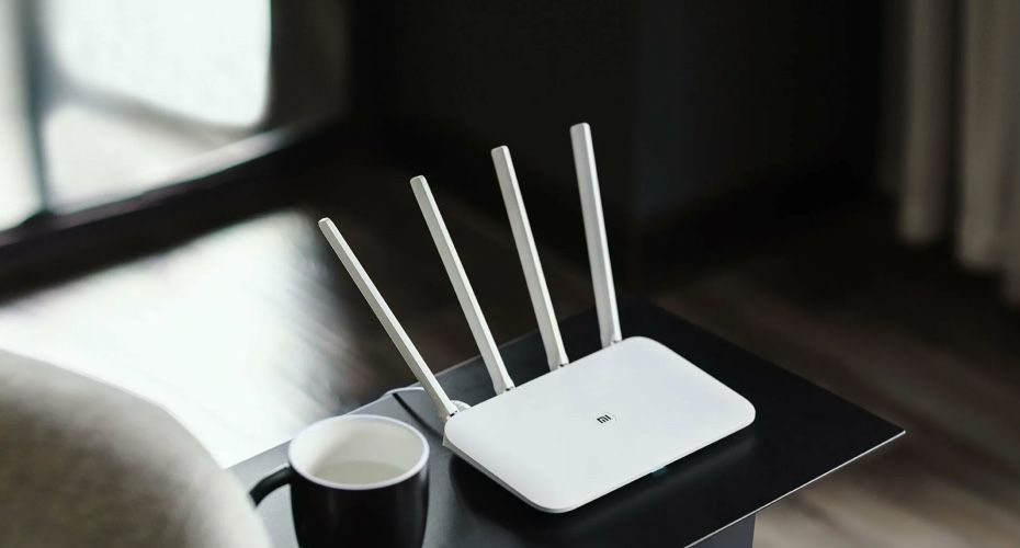 Топовый Роутер с 4 антеннами Xiaomi Mi Wi-Fi Router 4C EU - Глобальная