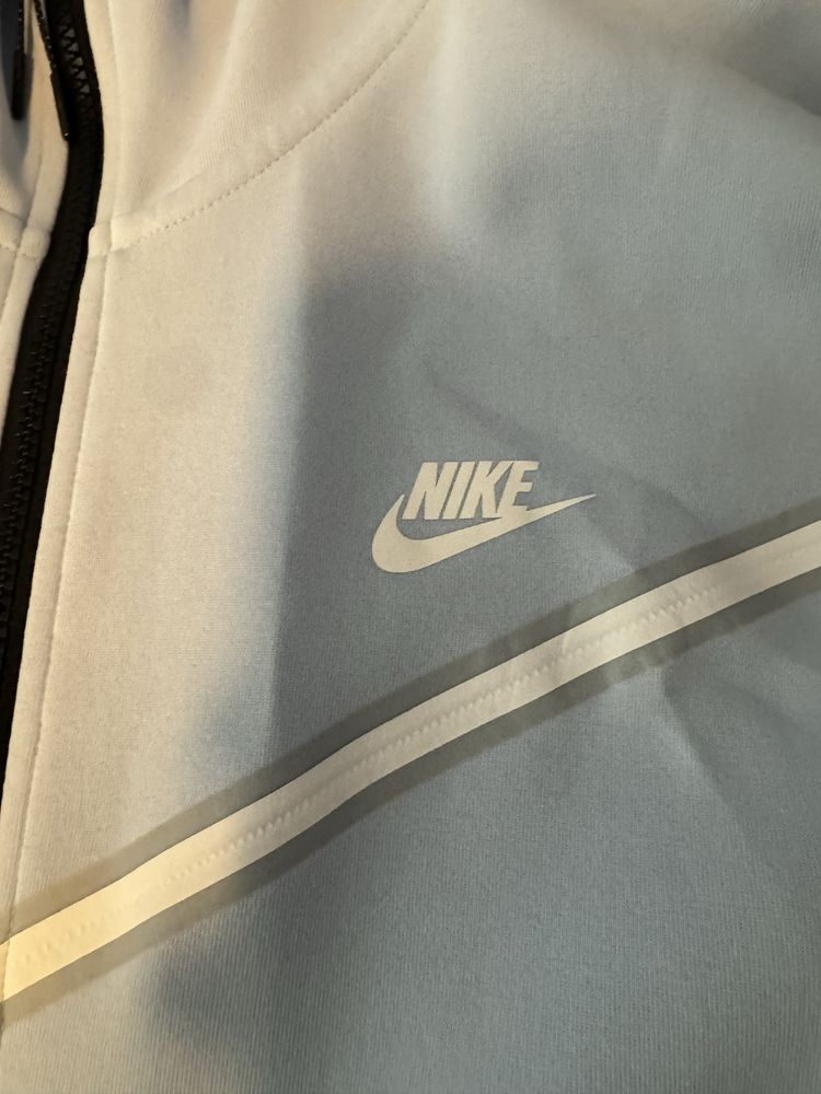 Nike tech baby blue