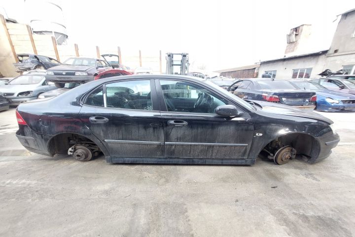 Far dreapta Saab 9-3 a 2-a generatie