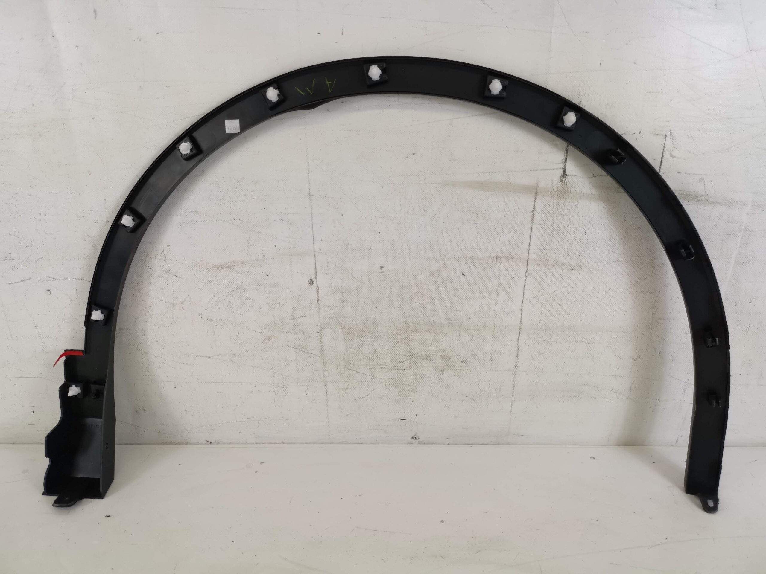 Лайсна Калник / Bandou Aripa Overfender Ляв Преден Фолксваген VW Тигуа