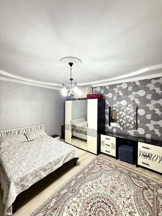 Спальный гарнитур в отличном состоянии + ортопедический матрас!