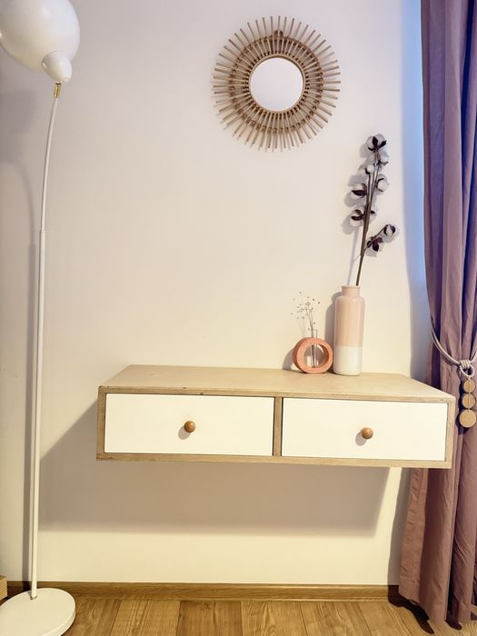 Birou suspendat ingust