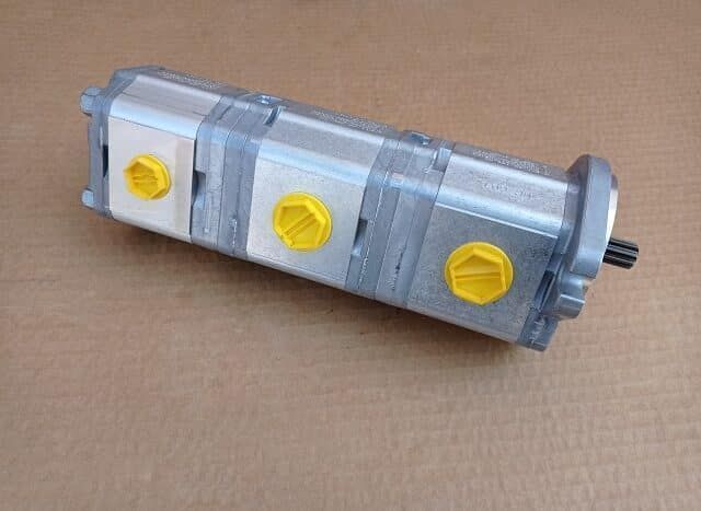 pompa hidraulica bobcat 325