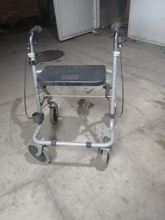 Ходунки для взрослых