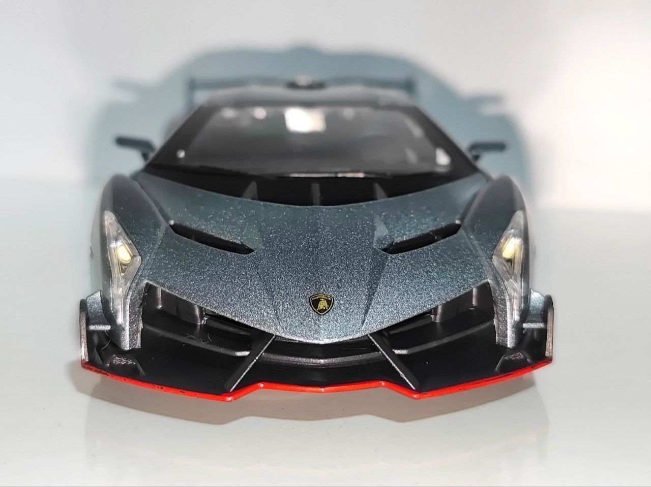 Lamborghini Veneno железная машинка масштабная модель - Доставка