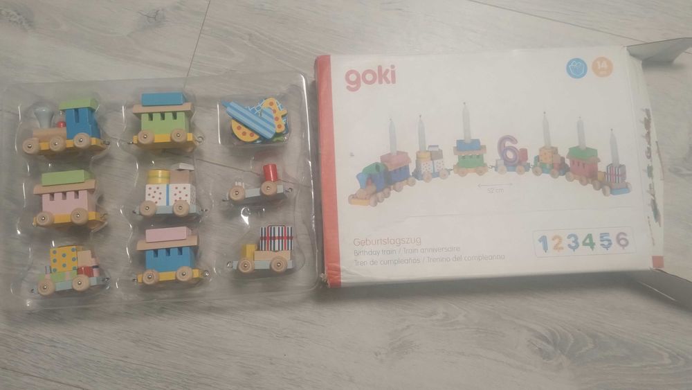 Tren aniversar Goki, locomotivă cu 7 remorci