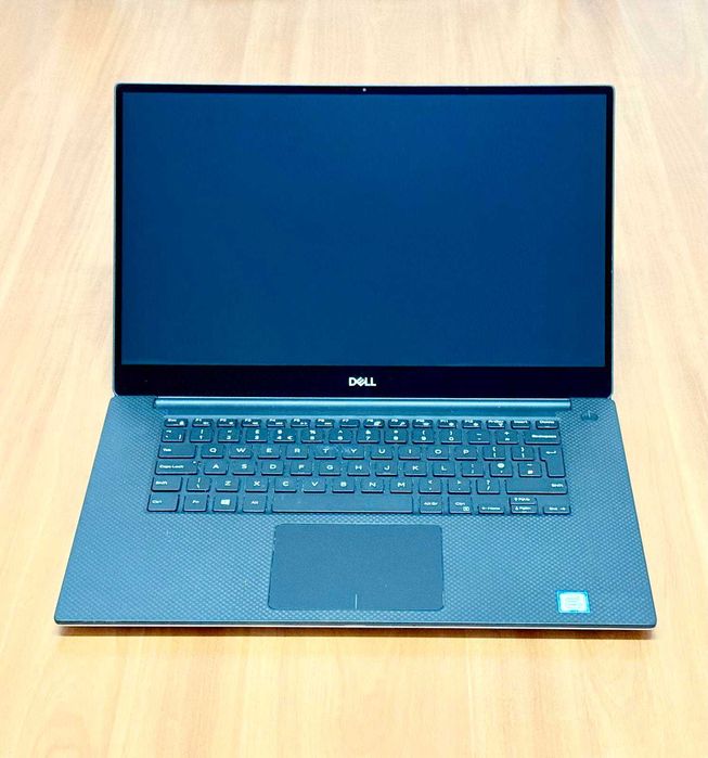Core i9-9880H/QUADRO 4GB/32GB RAM/512GB SSD/DeLL 5540/15.6" 4K Touch
