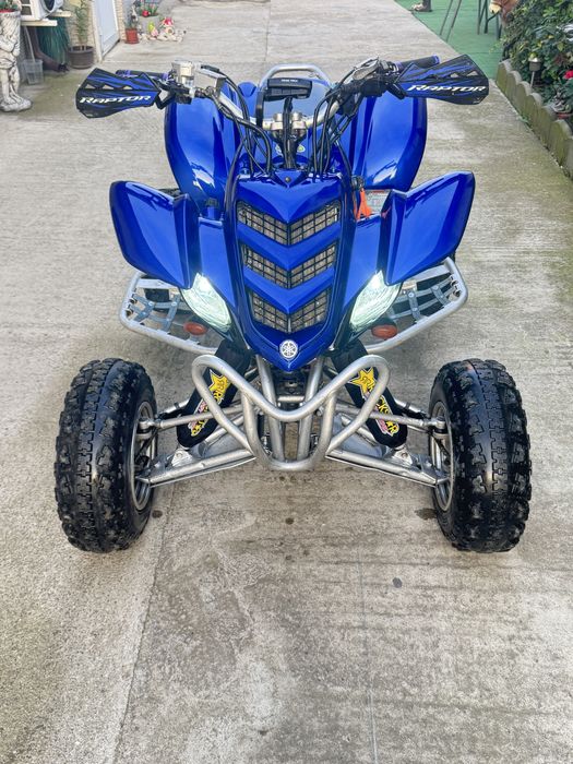 Yamaha raptor 660R