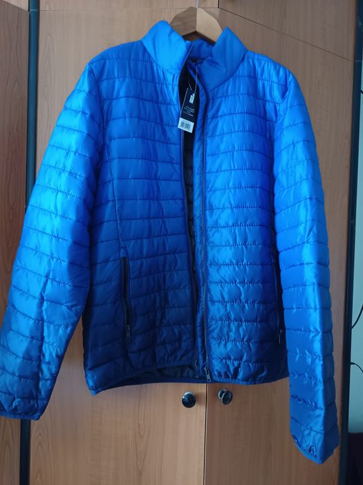 Продавам мъжко яке размер М