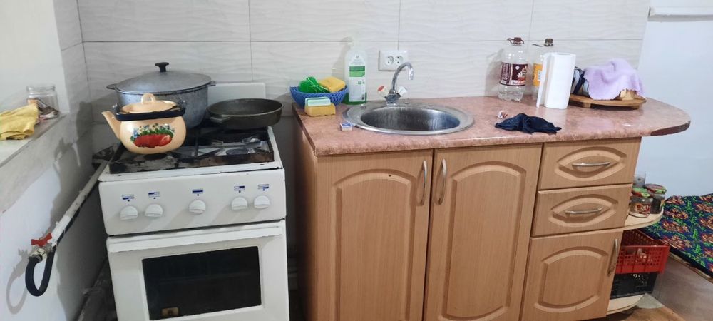 Здаетца  2 ком дом в янгиюли