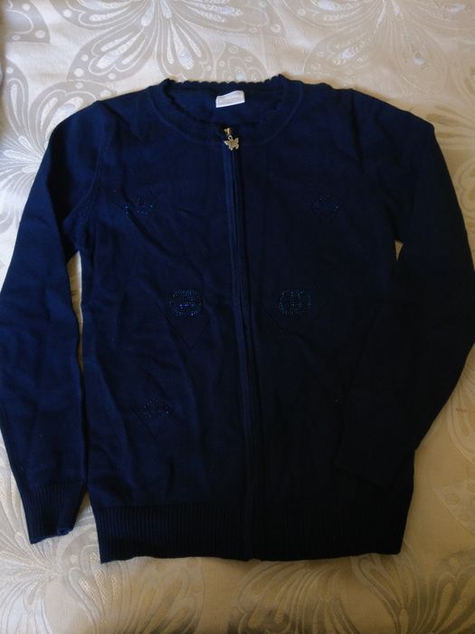 Продаю кофту синюю школьную