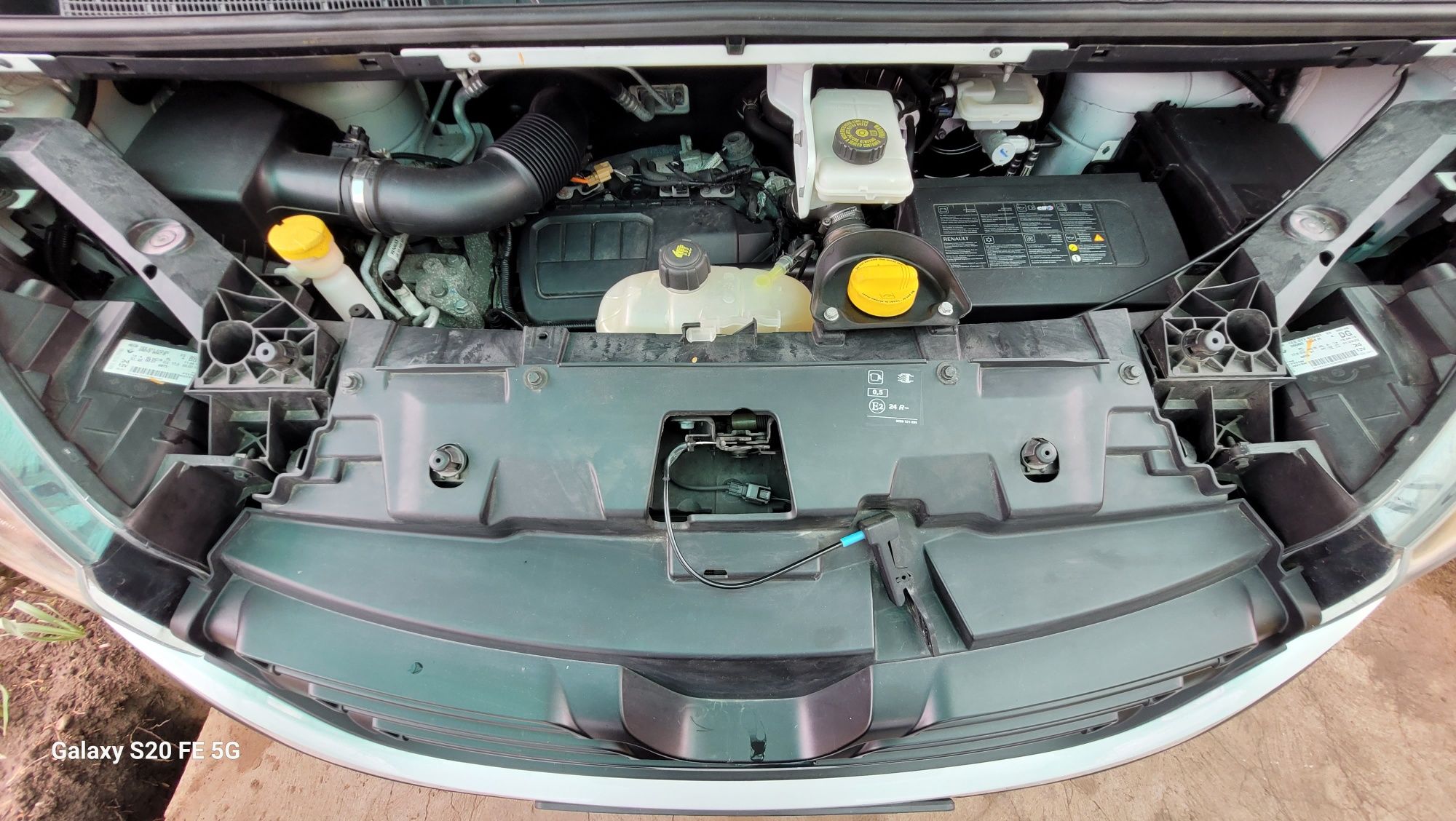 Renault trafic 2015  L2h1 Top!!