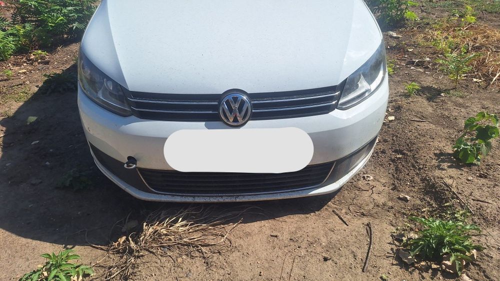 Bara fata capota faruri capota vw touran 1.6 cayc 2014
