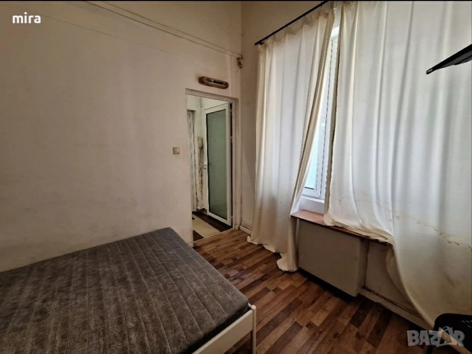 Дава се под наем Едностаен апартамент в София, Център - 28 кв.м за 290 € - Снимка #1