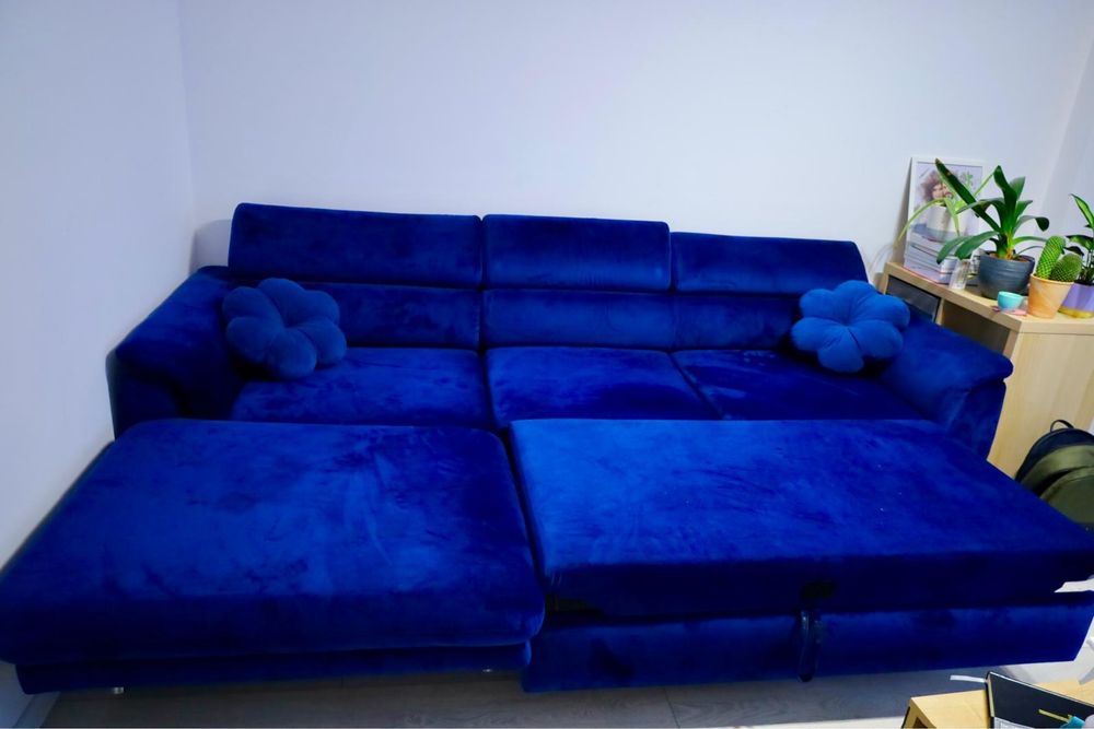 Coltar albastru din catifea