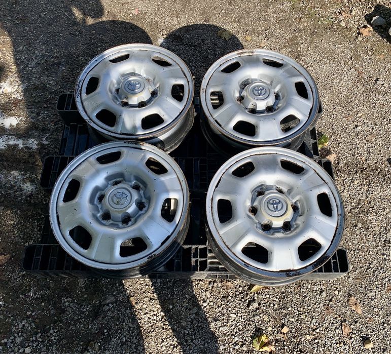 4бр.Оригинални ДЖАНТИ+КАПАЧКИ 17" 6x139.7 за Toyota Hilux,Land Cruiser