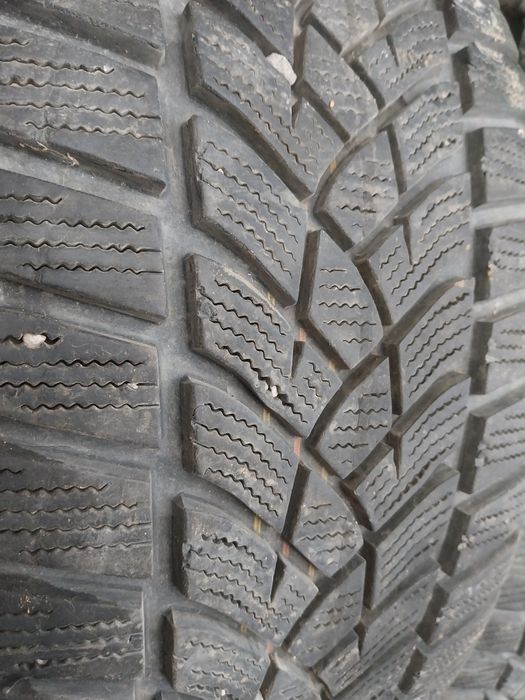 Зимни гуми 225 45 17 Good,year  и Continental и 175 50 15 Kumho