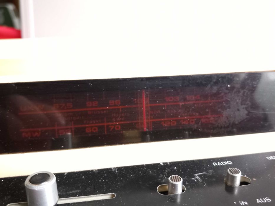 UNIVERSUM Радиоапарат Радио Универсум