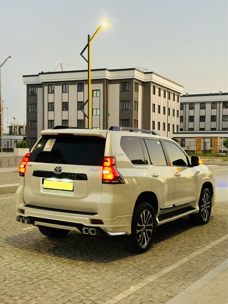 Tayota Land Crusier Prado 150 Restayling 2023