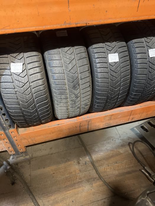 Anvelope iarna 225/40R18-Pirelli