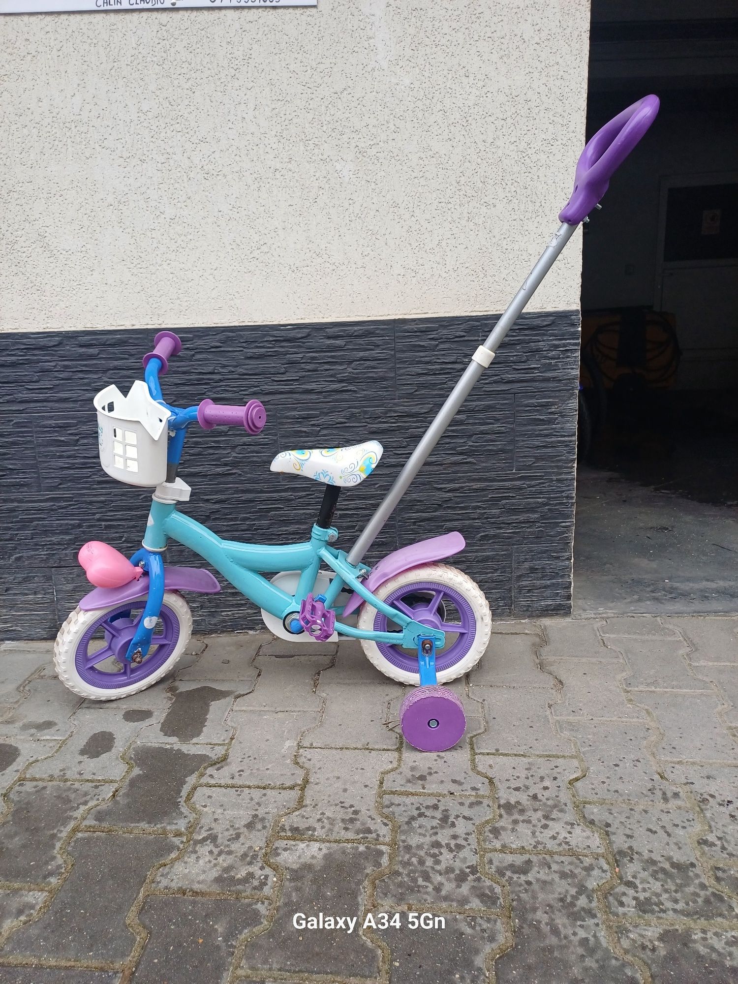 Bicicletă de fetițe 12 inch APROAPE NOUĂ