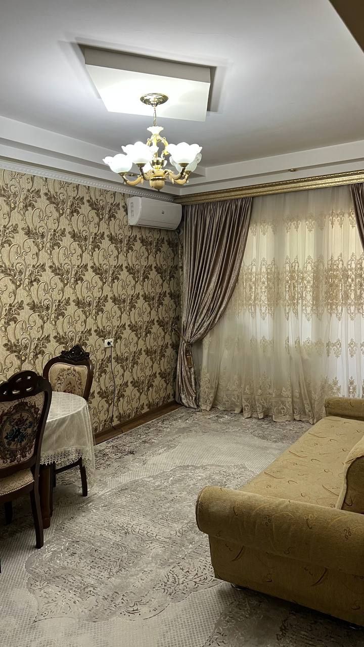 Продаю 2-х комнатнаю квартиру Сергели 8а лифтовая