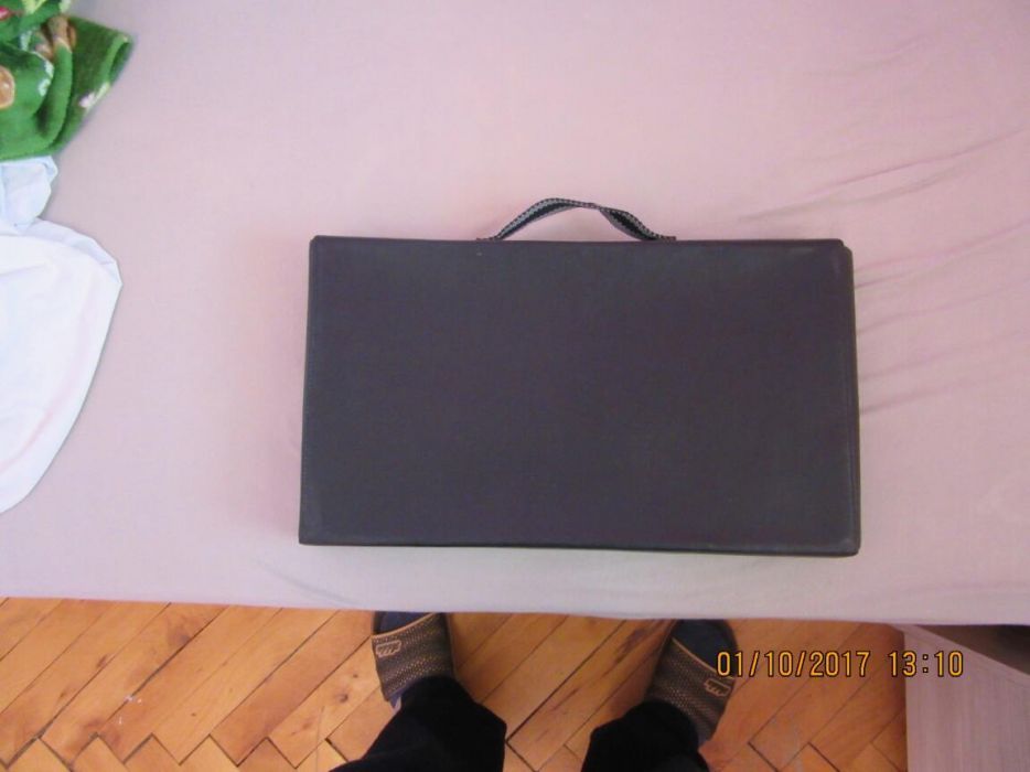 Нова твърда чанта за документи