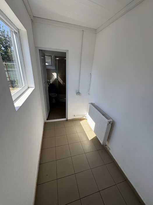 Inchiriez birouri + hala depozitare