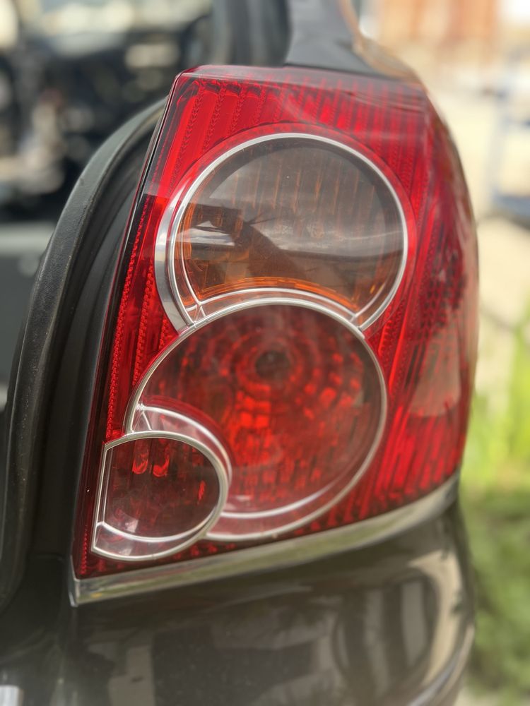 Стопове от Toyota Avensis t25 facelift хечбек