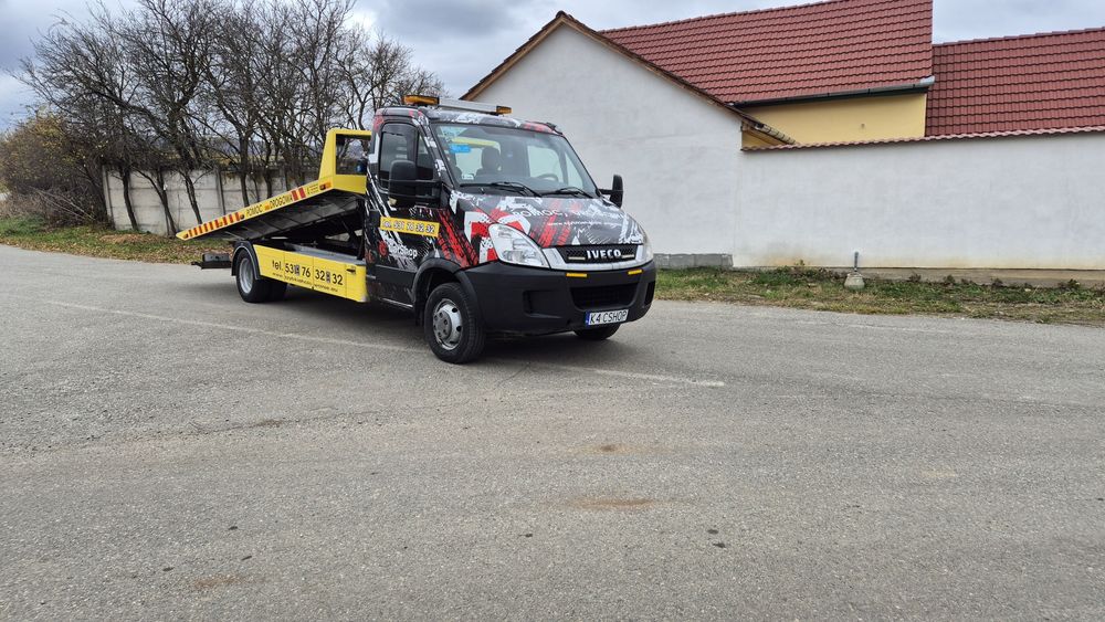 Iveco daily 35c15 Platou hidraulic pe cutie  3500 kg