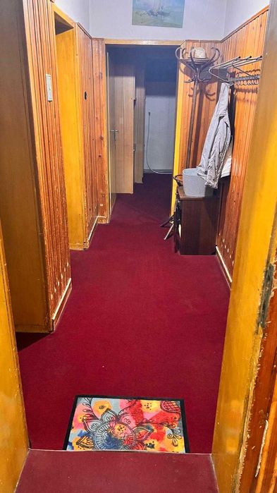 ПРОДАВА СЕ: Просторна двуетажна къща с двор и чудесна локация!