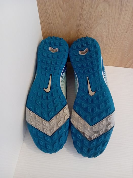 Стоножки за футбол Nike mercurial 41 номер