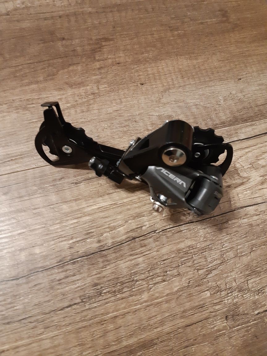 Schimbator Shimano Acera