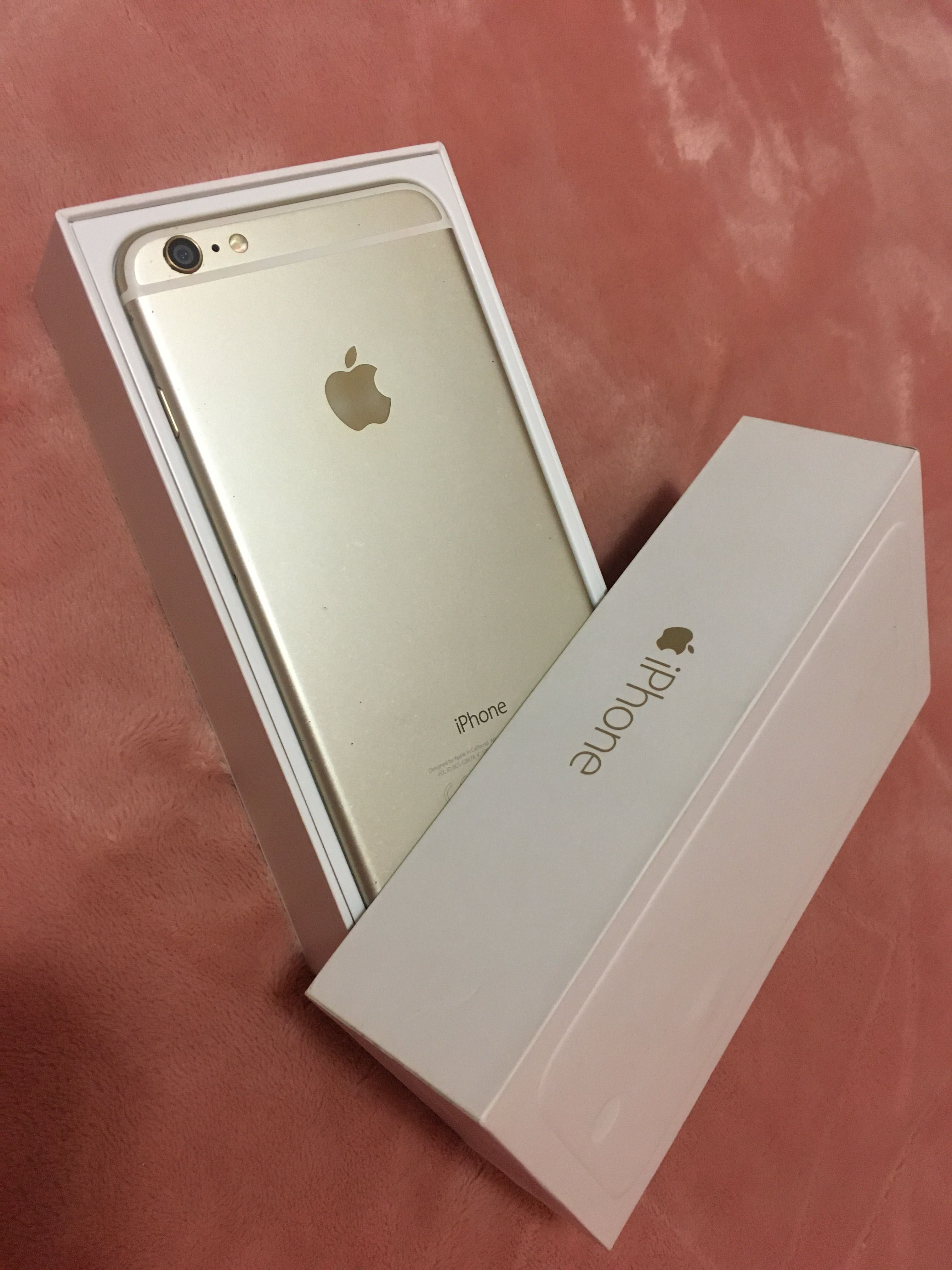 IPhone 6S телефон