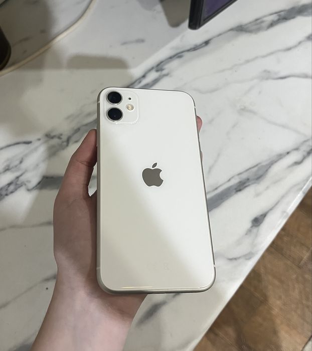 iPhone 11 продам