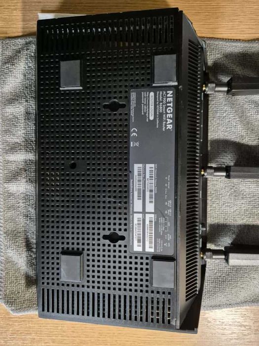 Netgear R6800 AC1900