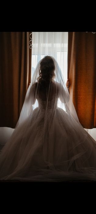 Vând rochie de mireasă