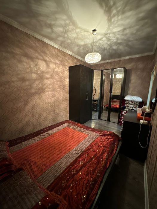 Спальни и диван продаётся состоянии хорош