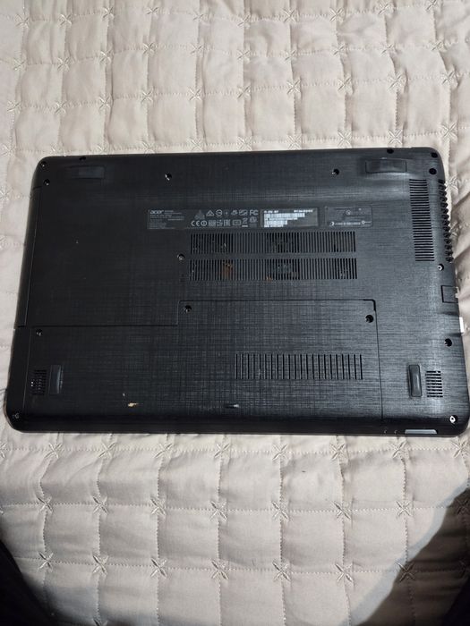 Acer F5-573 лаптоп