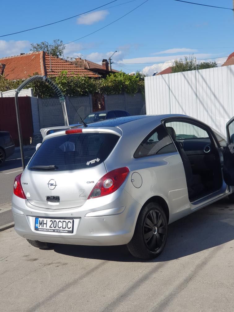 Vând sau schimb Opel Corsa cupe 1.3d 2009