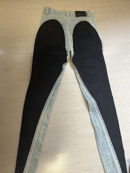 Дамски дънки – светъл деним с черни странични панели
