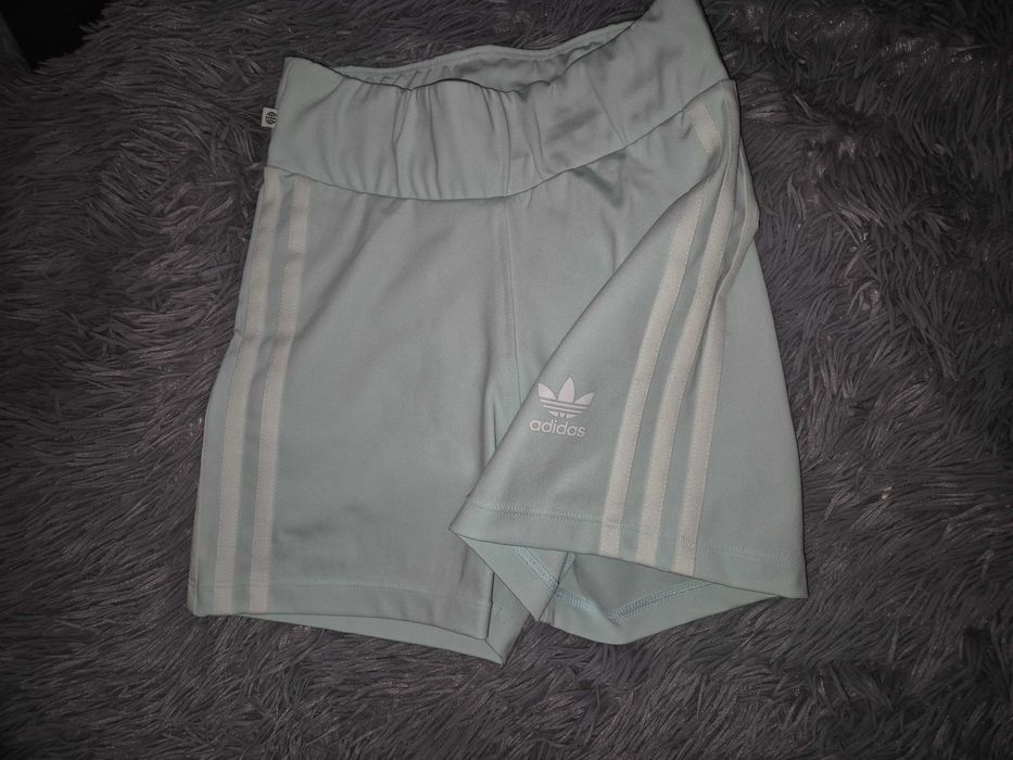 Pantaloni scurți xs damă Adidas