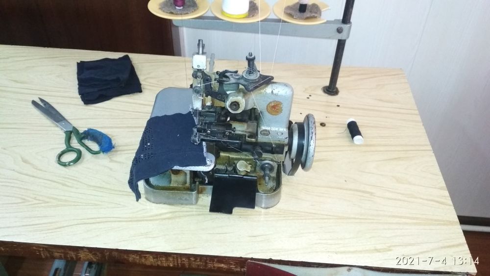 Продается оверлог