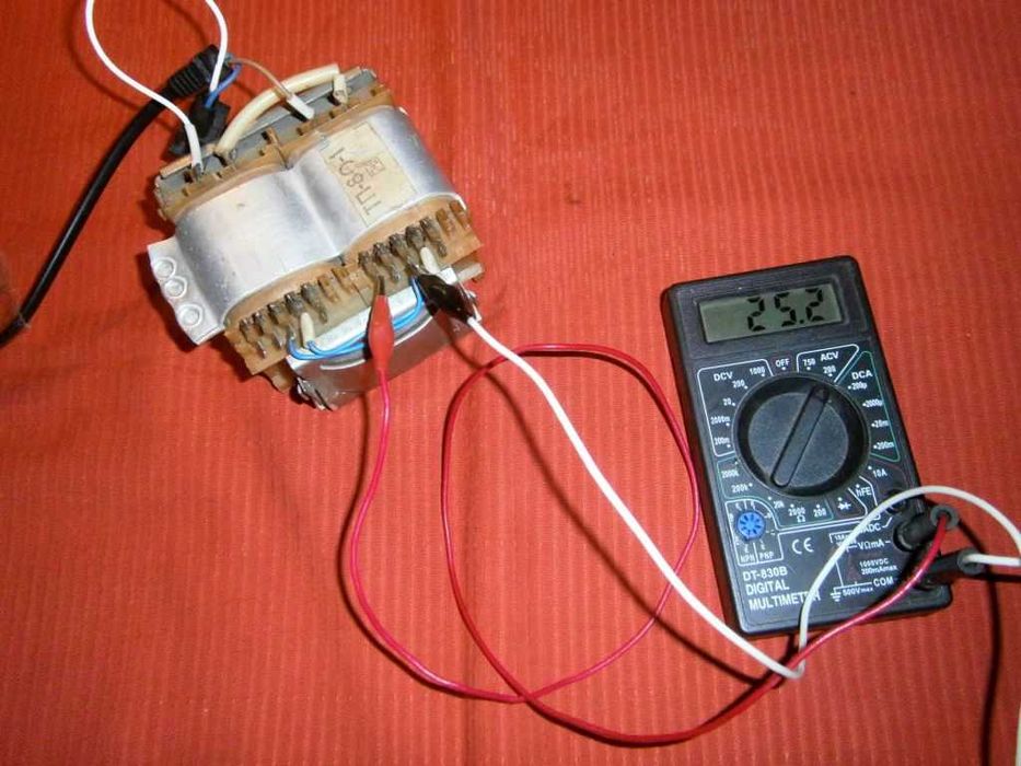 Продаю 2 блока питания от колонок S70 на трансформаторах ТП-80-1