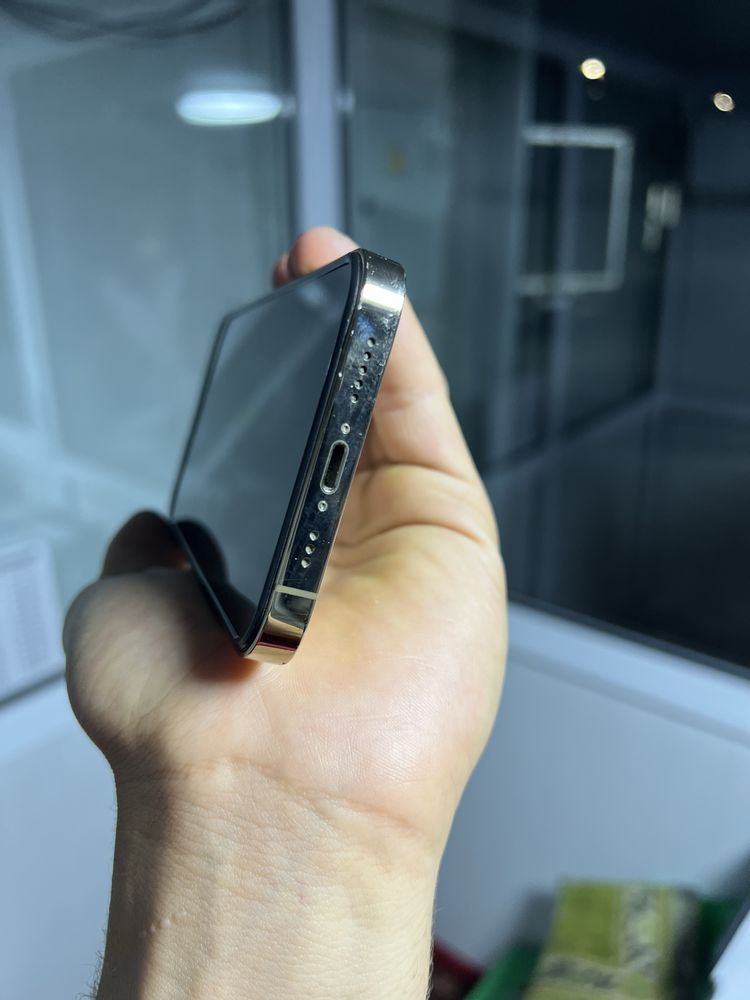 iphon 13 pro holati idyal hamma joyi arginal  yoks (76%) xotirasi 128