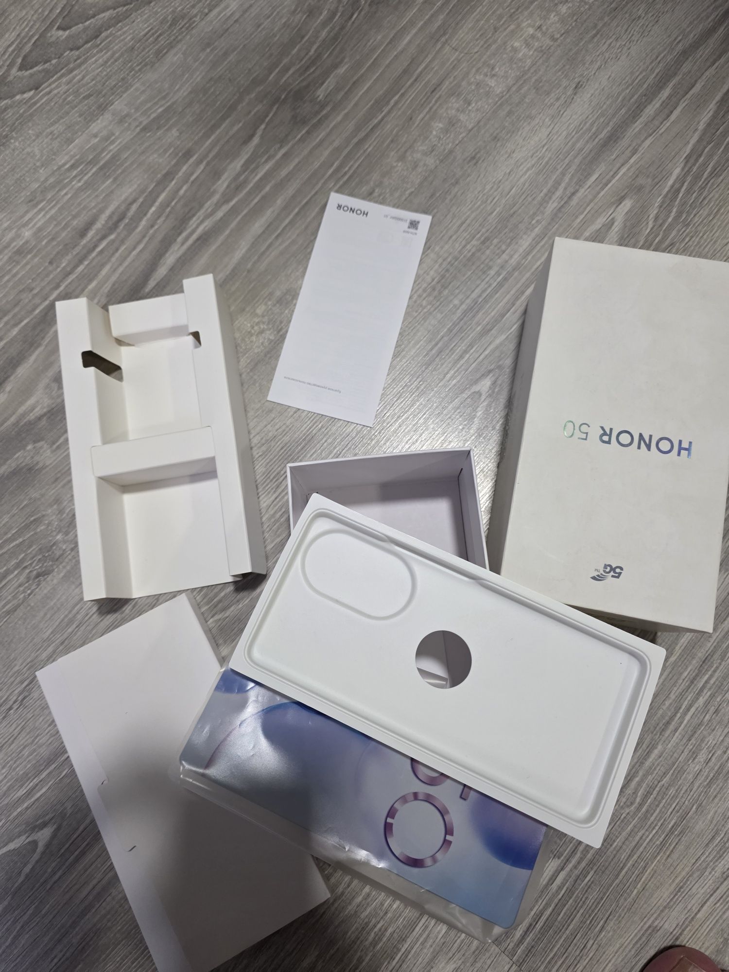 Продаю свой сотовый телефон   Honor  50