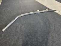 Cheder plafon dreapta nou original Volkswagen Golf 3 (4usi)

Cod Oe: 1