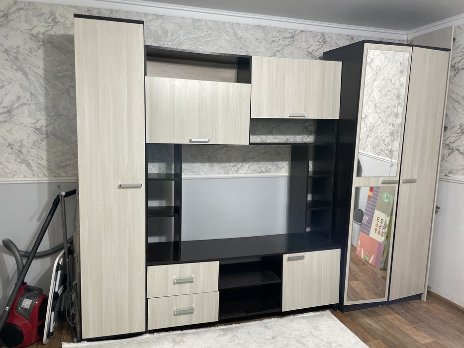 Продам шкаф стенка