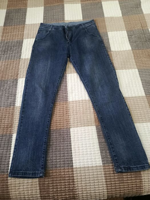 Продам джинсы 3000